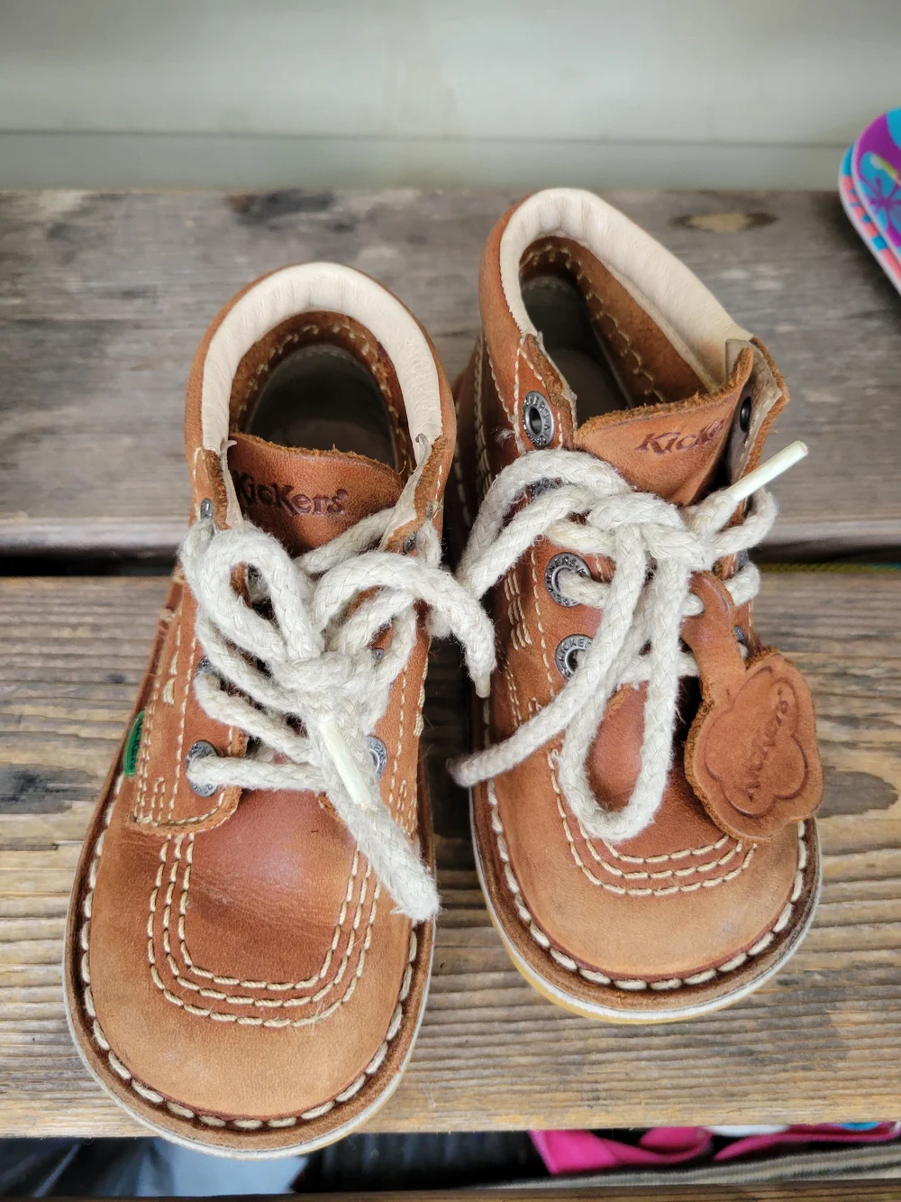 Kickers Kids Sz 25 / 8c Brown Leather Kids Lace-Up Boots W/ Leather tag
